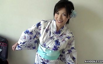 JAV界のアイコン 青山沙樹の甘美なフェラチオデビュー：UNCENSORED！