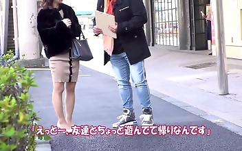 中出しエクスタシーで33歳の人妻と内なる淫乱を解き放つ！