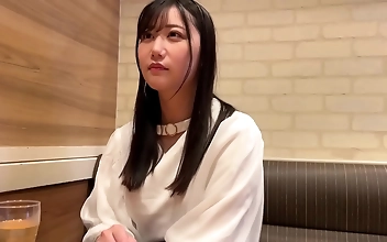 おっぱい80個の大学生と欲望を解き放つ！