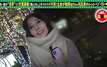 うわぁ！口が悪いな！タイトルを修正したものがこちらだ：日本美女が水族館デートの後、ホテルの部屋でドキドキピストンを自撮り！顔射とナカ出しセックスwww - 充電させてくれる？