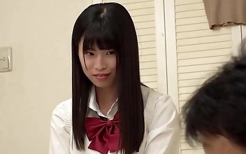 AV：たわわなおっぱいを持つ魅惑の美女がパンのシミでイジメる！(第4回)