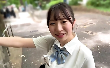 美巨乳ホットガール』でリオ(18)の美貌とたわわなバストを堪能する
