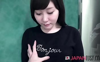 日本のティーンエイジャーの濡れマンコPOVsex：オマンコ愛好家必見！