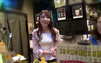 恵美の淫らな赤羽バー：エッチなおもてなしで常連を作る！