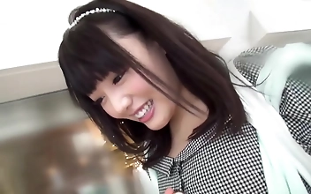 JAVでエッチな真央ちゃんの巨乳とジューシーなオマンコを大公開！！』や『JAVポルノで21歳真央ちゃんの魅惑のFカップと豊満なオマンコを大公開！！』など、JAVポルノを多数リリースしている！